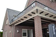 Wij schilderen uw terras kap glanzend mooi